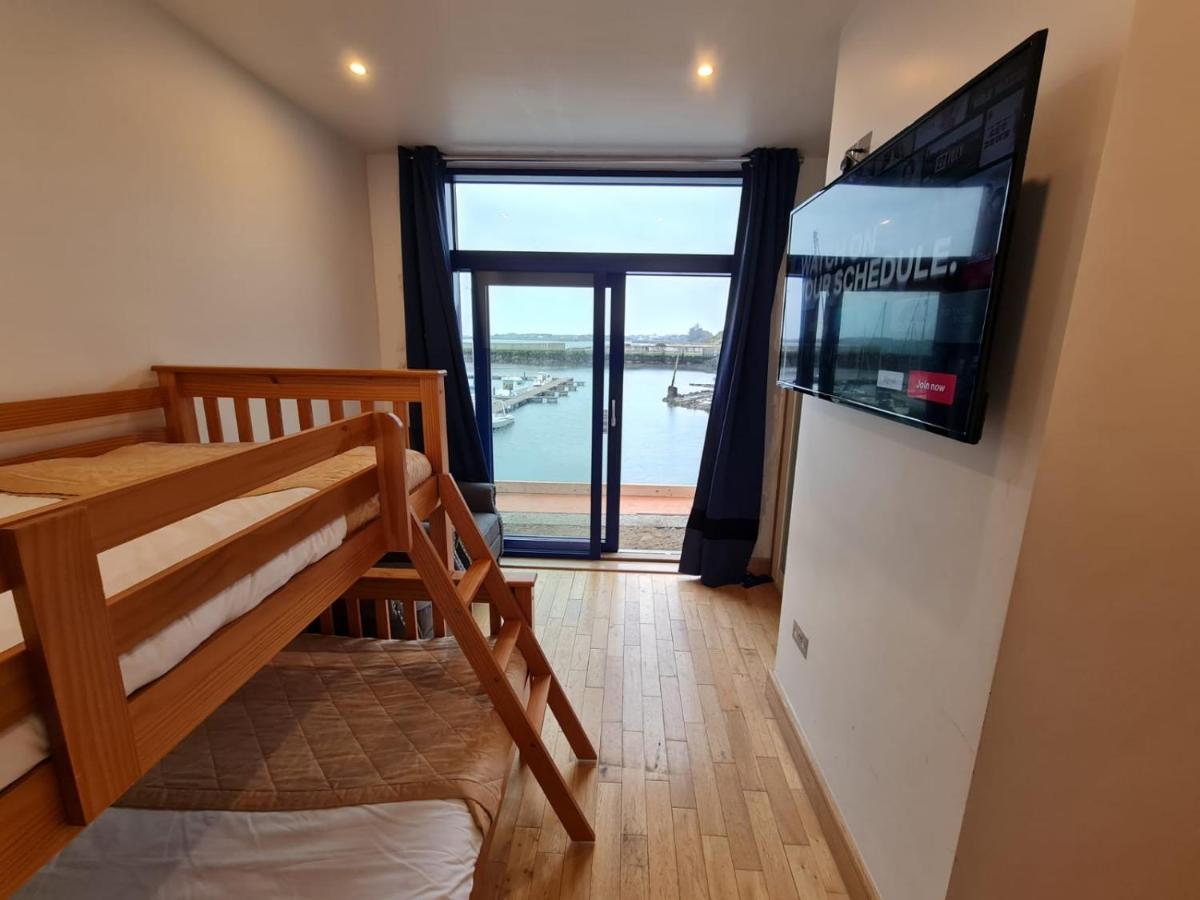 Carlingford Marina Apartments エクステリア 写真