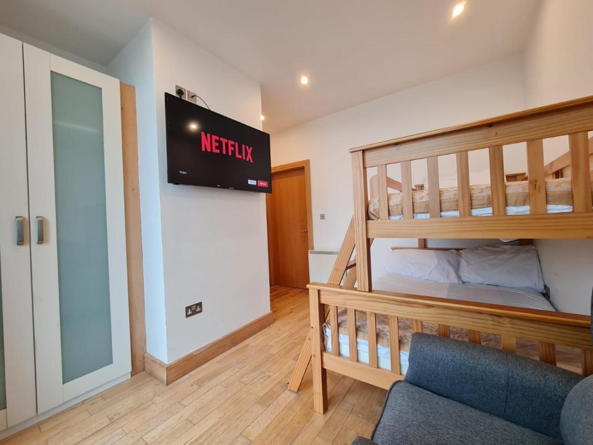 Carlingford Marina Apartments エクステリア 写真