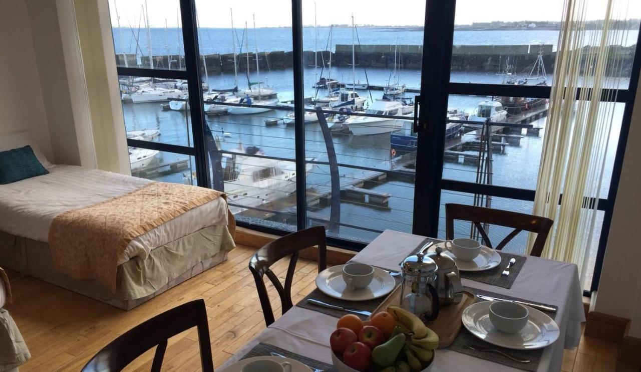 Carlingford Marina Apartments エクステリア 写真