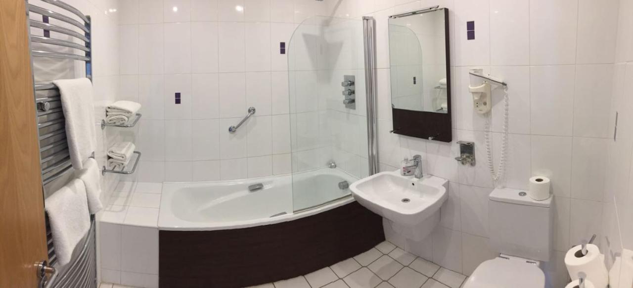 Carlingford Marina Apartments エクステリア 写真