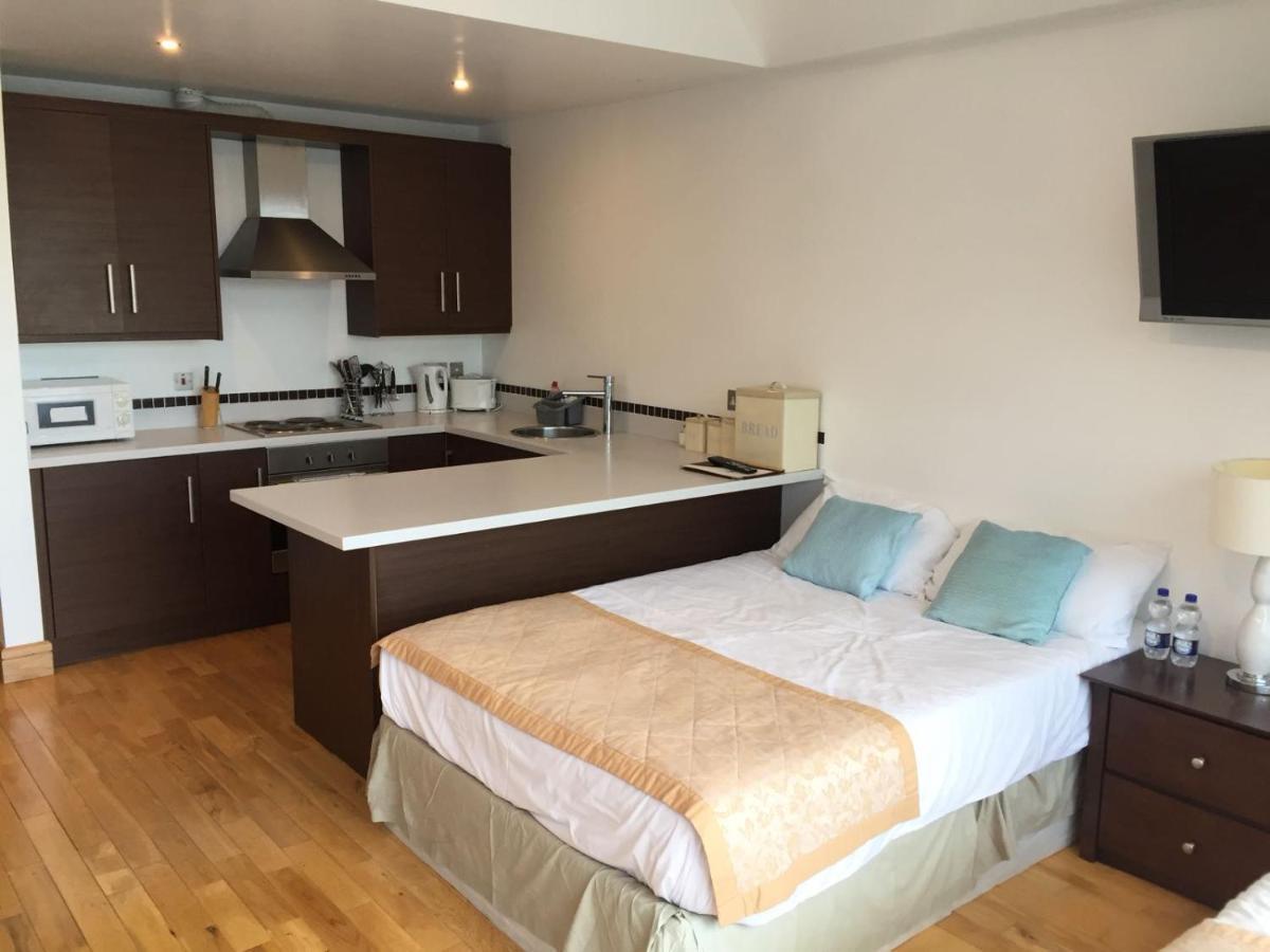 Carlingford Marina Apartments エクステリア 写真